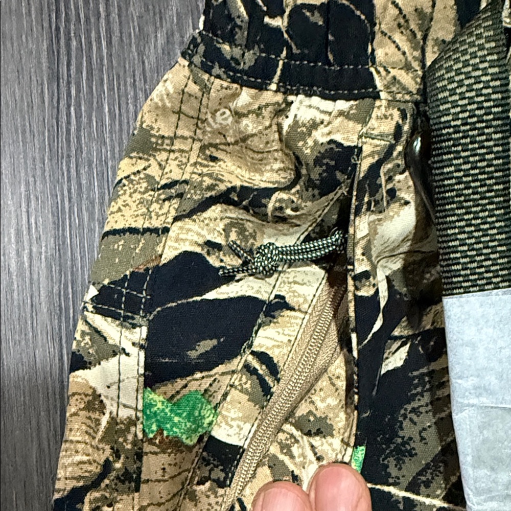 Nike ACG Men's Camouflage Cargo Pants - Picture 8 of 12
